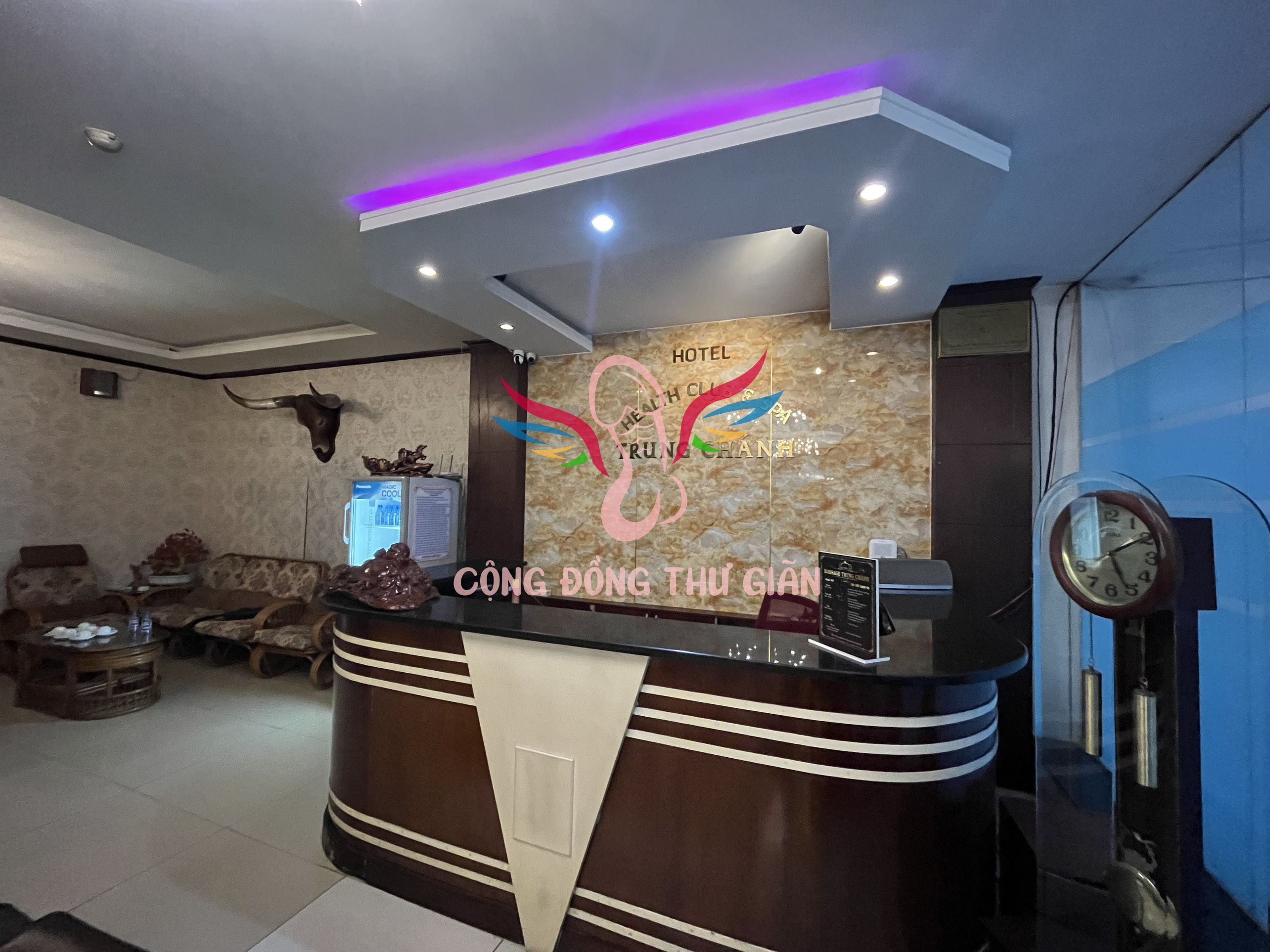 Sanh don tiep khach massage trung chanh