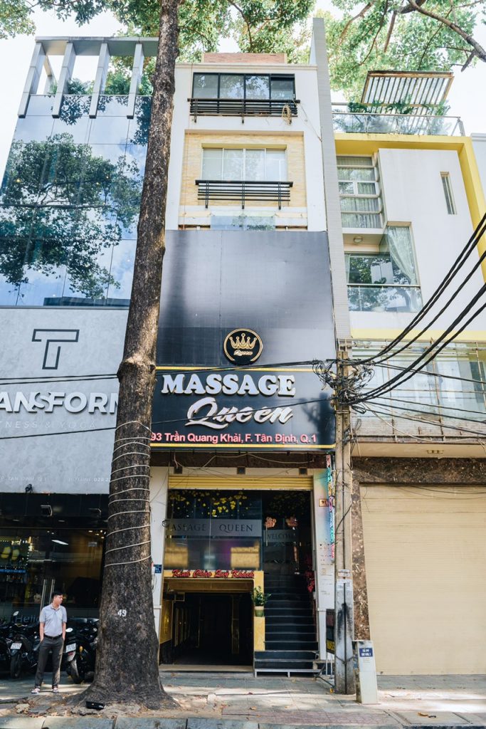 Z2400128342391 896038d370456c41edc9493433e615f8 683x1024